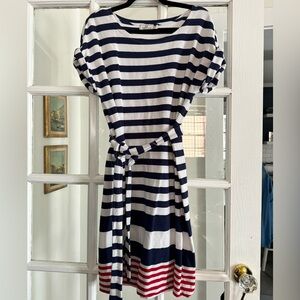Vineyard Vines performance striped dress navy red white